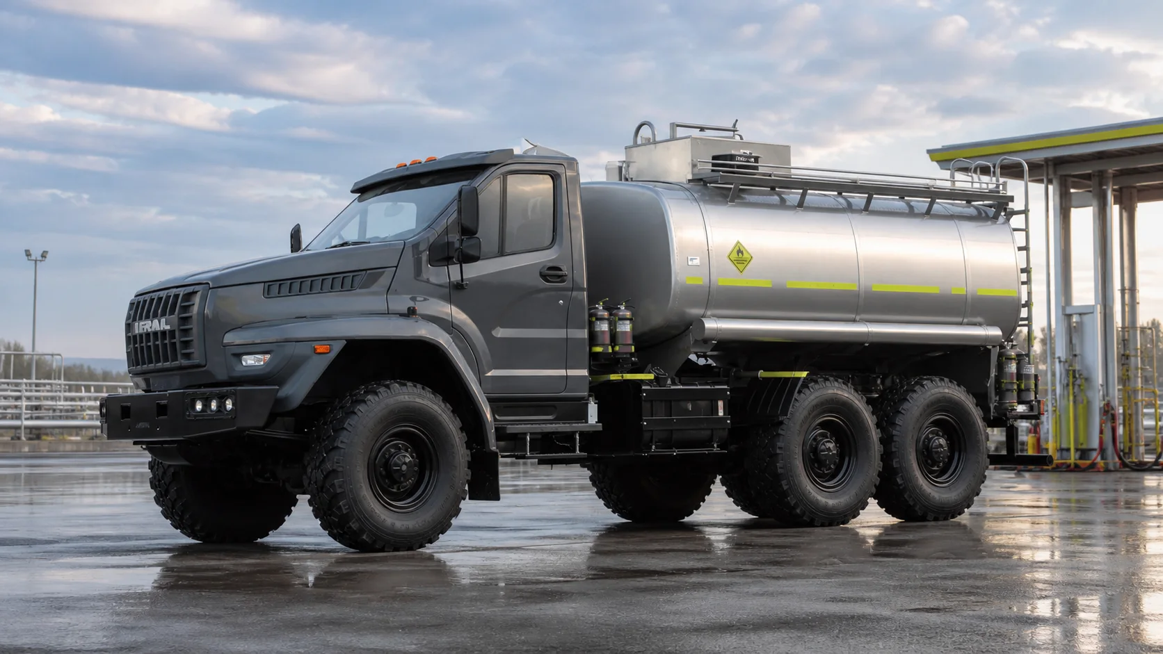 URAL NEXT ATZ-10 6×6 fuel logistics, view 1 of 1